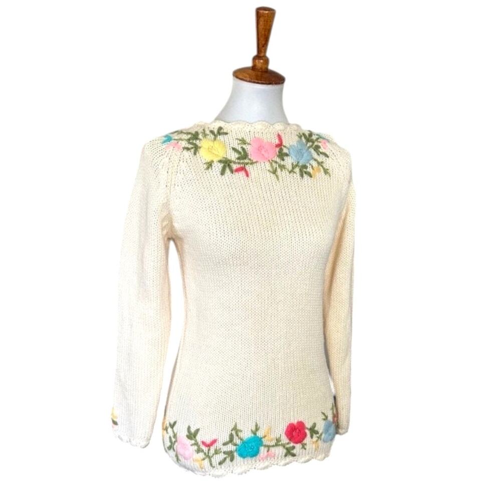 Mid Century Hand Embroidered Floral Sweater | 50s-60s Vintage | Hong Kong 36